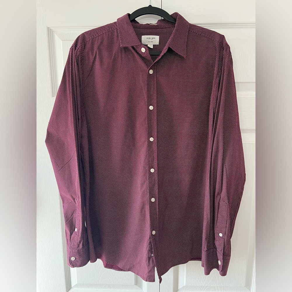 Julian & Mark long sleeve button down. Size L.